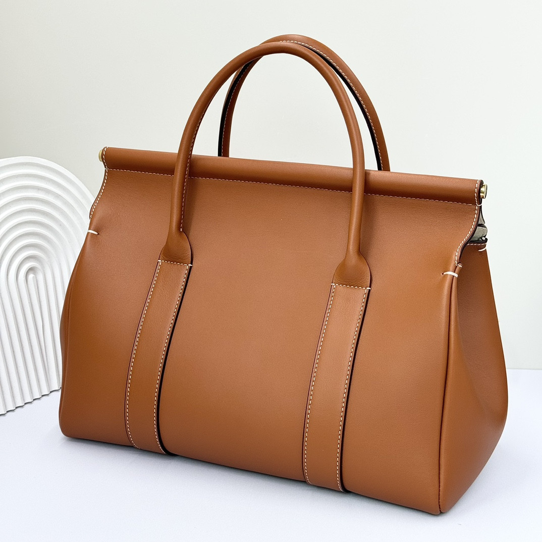 Loro Piana Loom Bag L32 Smooth Calfskin 33 x 23 x 18 cm - Image 3