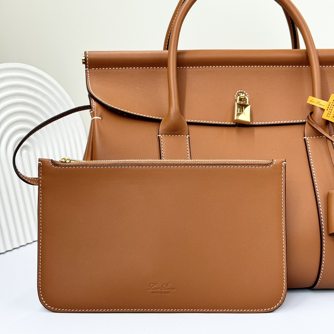 Loro Piana Loom Bag L32 Smooth Calfskin 33 x 23 x 18 cm - Image 4