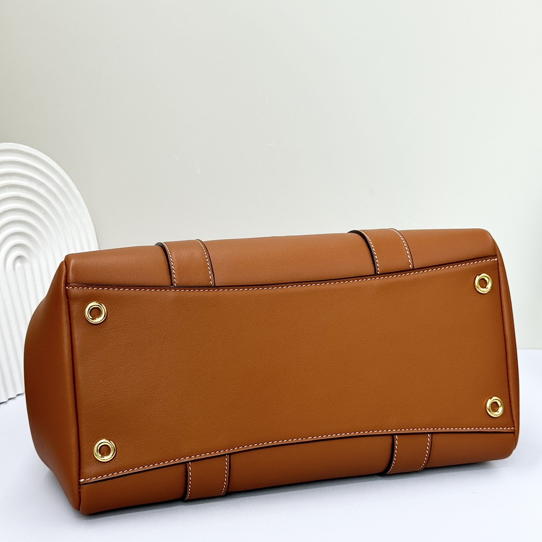 Loro Piana Loom Bag L32 Smooth Calfskin 33 x 23 x 18 cm - Image 5