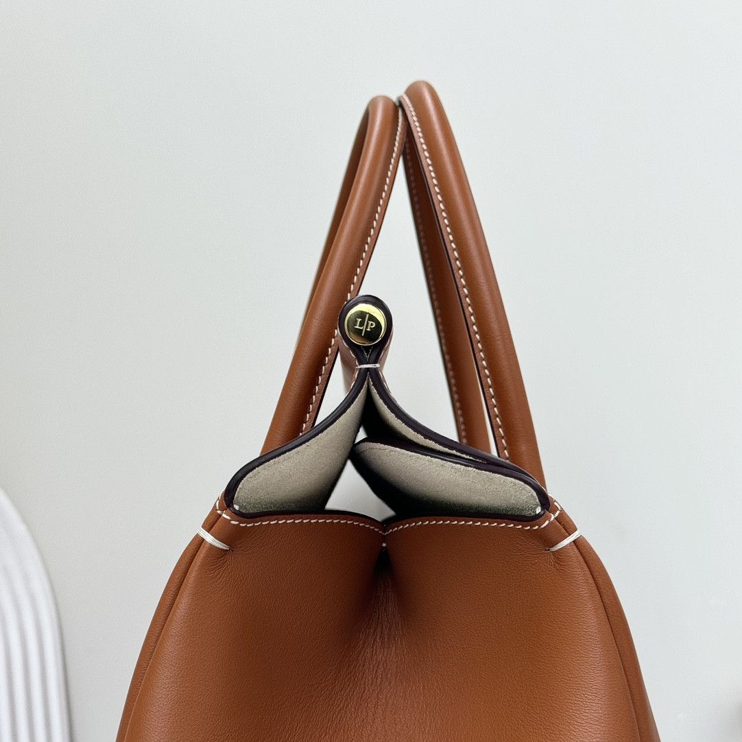 Loro Piana Loom Bag L32 Smooth Calfskin 33 x 23 x 18 cm - Image 6