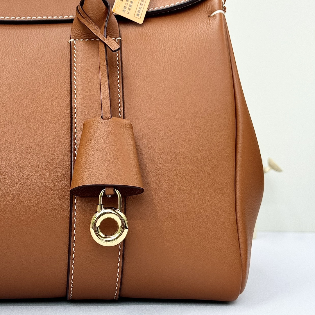 Loro Piana Loom Bag L32 Smooth Calfskin 33 x 23 x 18 cm - Image 8