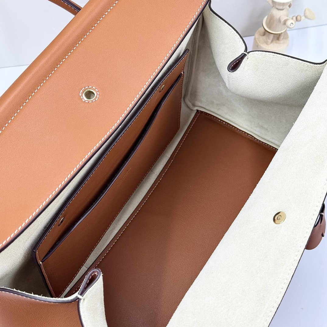 Loro Piana Loom Bag L32 Smooth Calfskin 33 x 23 x 18 cm - Image 10