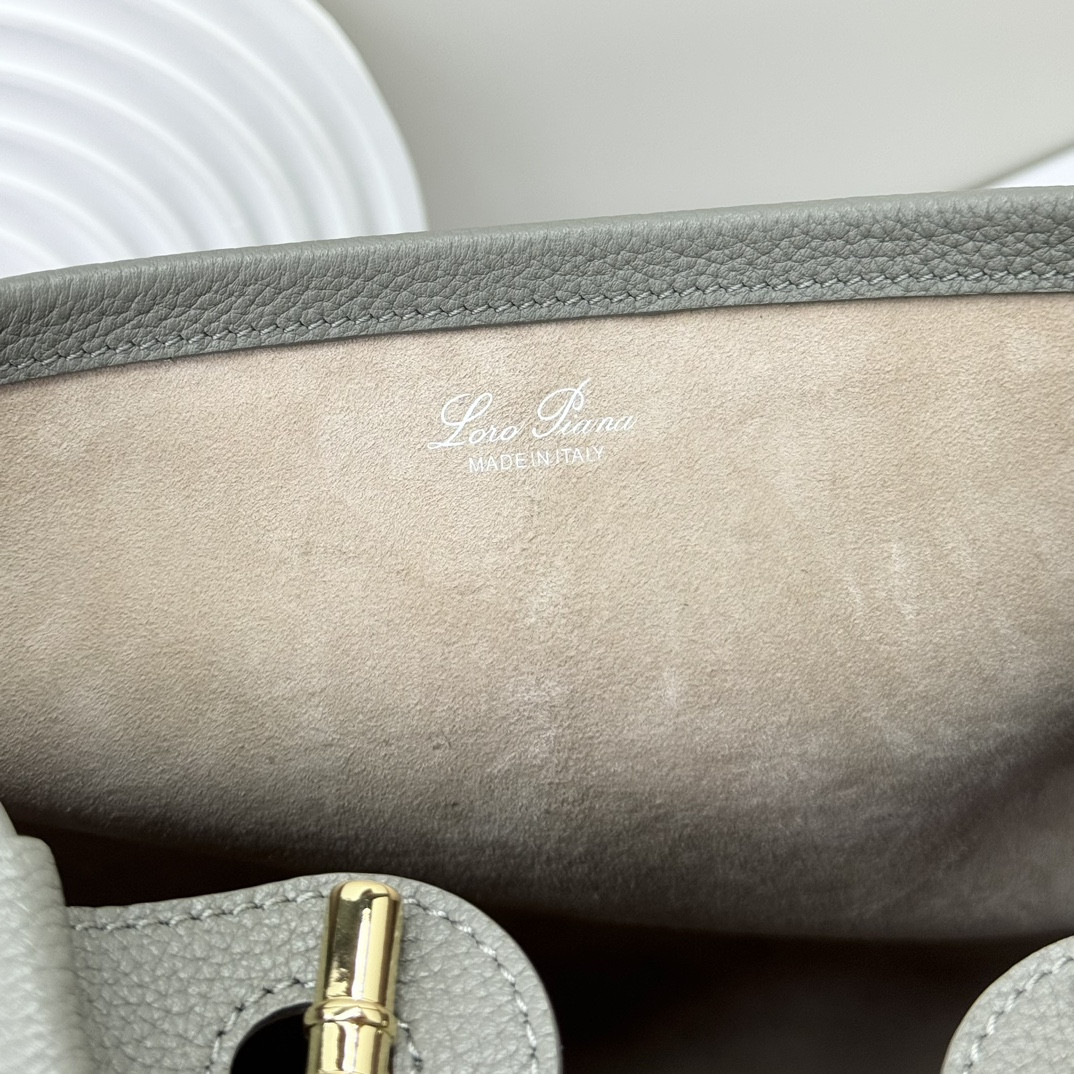 Loro Piana Large Bale Bag Grained Calfskin 24 x 20 x 27 cm - Image 9