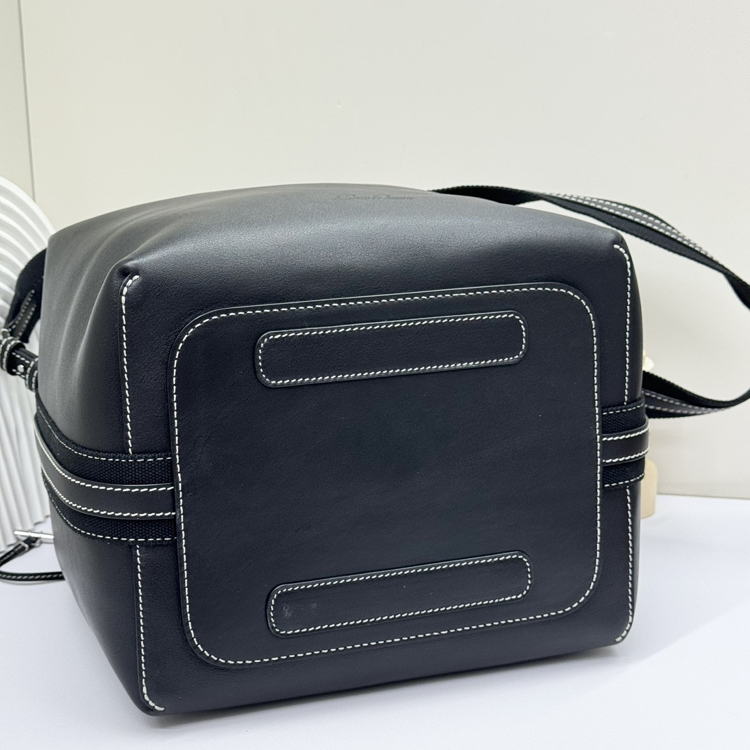 Loro Piana Large Bale Bag Smooth Calfskin 24 x 20 x 27 cm - Image 7