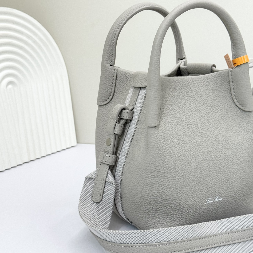 Loro Piana Micro Bale bag Grained Calfskin FAM7943 (23*16*14cm) - Image 6