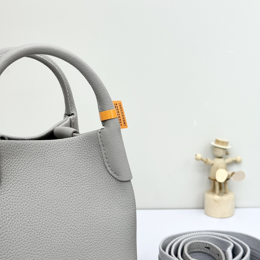 Loro Piana Micro Bale bag Grained Calfskin FAM7943 (23*16*14cm) - Image 8