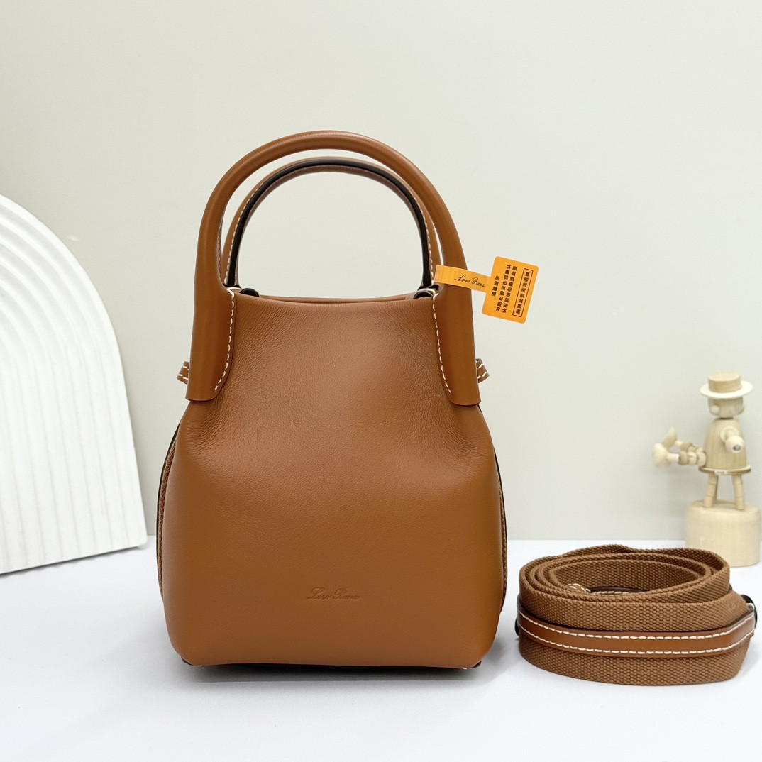 Loro Piana Micro Bale bag Smooth Calfskin FAM7943 (23*16*14cm) - Image 2