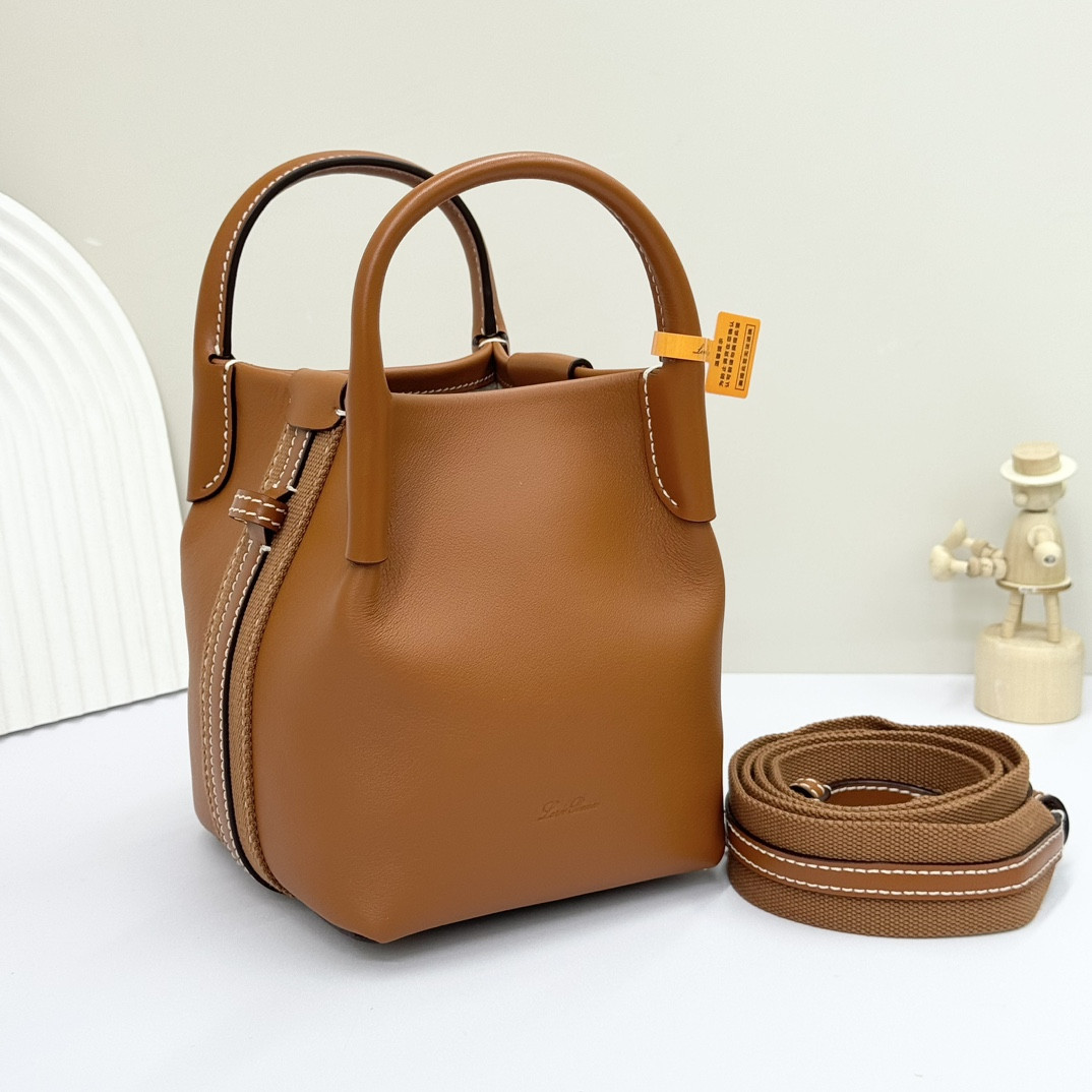 Loro Piana Micro Bale bag Smooth Calfskin FAM7943 (23*16*14cm) - Image 3