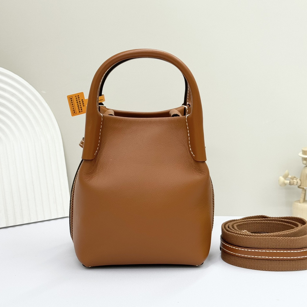 Loro Piana Micro Bale bag Smooth Calfskin FAM7943 (23*16*14cm) - Image 4