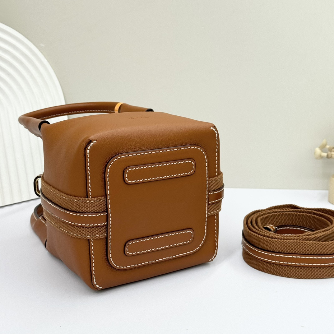 Loro Piana Micro Bale bag Smooth Calfskin FAM7943 (23*16*14cm) - Image 5