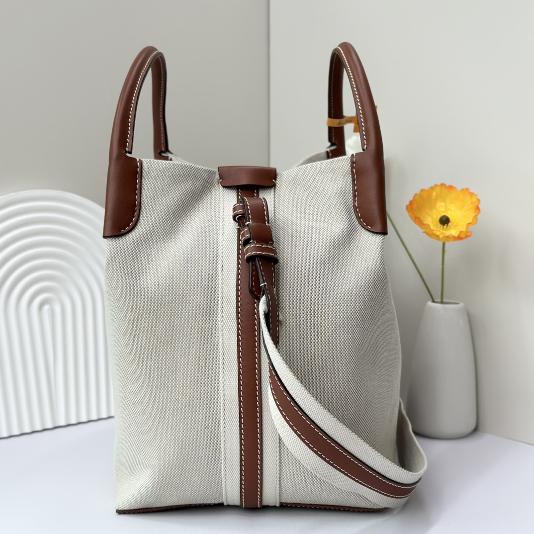 Loro Piana Large Bale Bag Cotton, Linen FAN4646 (27*24*20cm) - Image 3