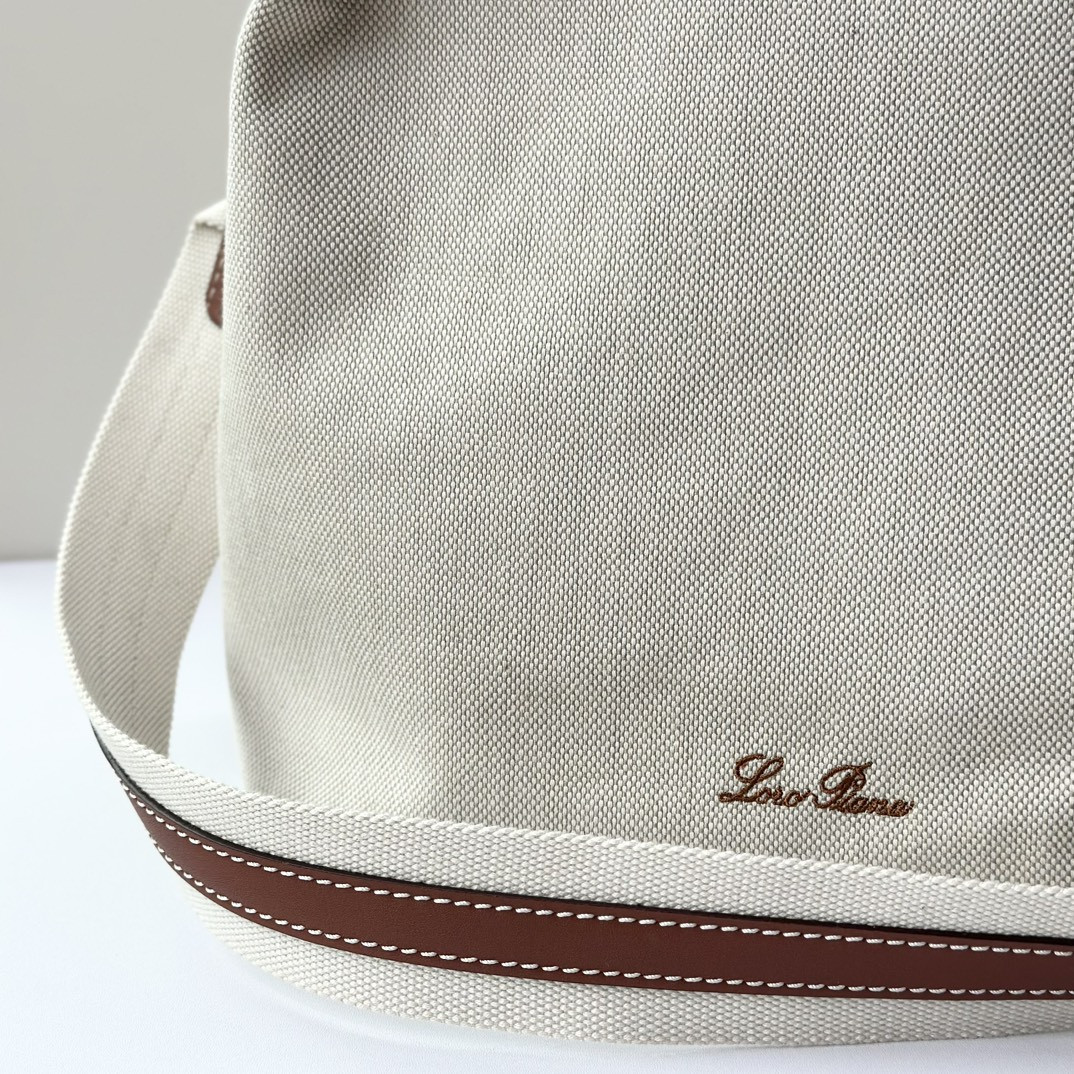 Loro Piana Large Bale Bag Cotton, Linen FAN4646 (27*24*20cm) - Image 8
