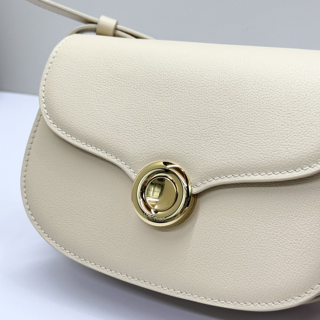 Loro Piana Mini Ghiera Bag 18x13x7 cm - Image 6