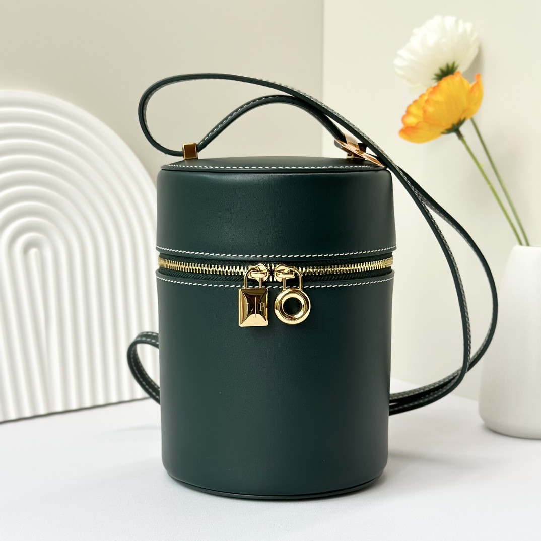 Loro Piana Extra Case Smooth Calfskin 12 x16 x12cm - Image 2
