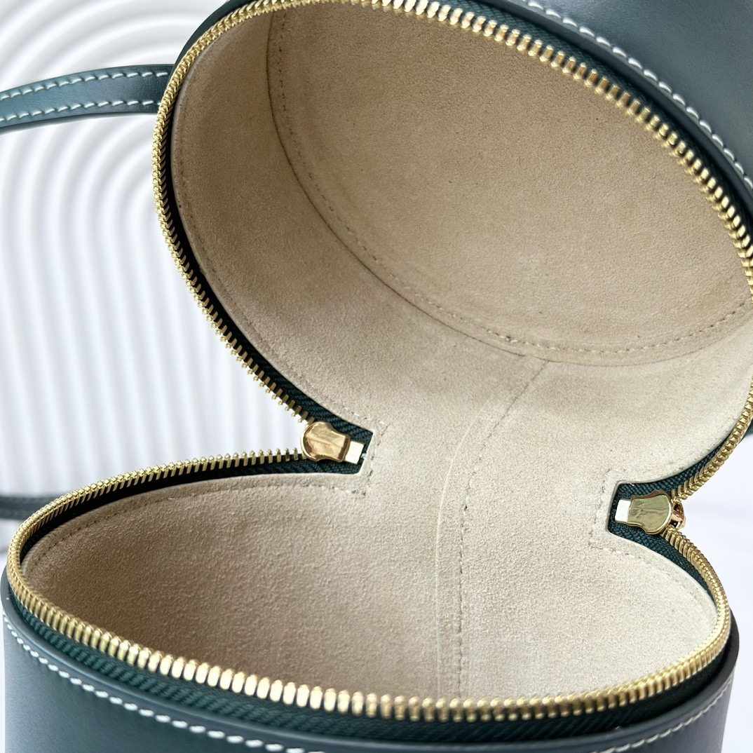 Loro Piana Extra Case Smooth Calfskin 12 x16 x12cm - Image 9