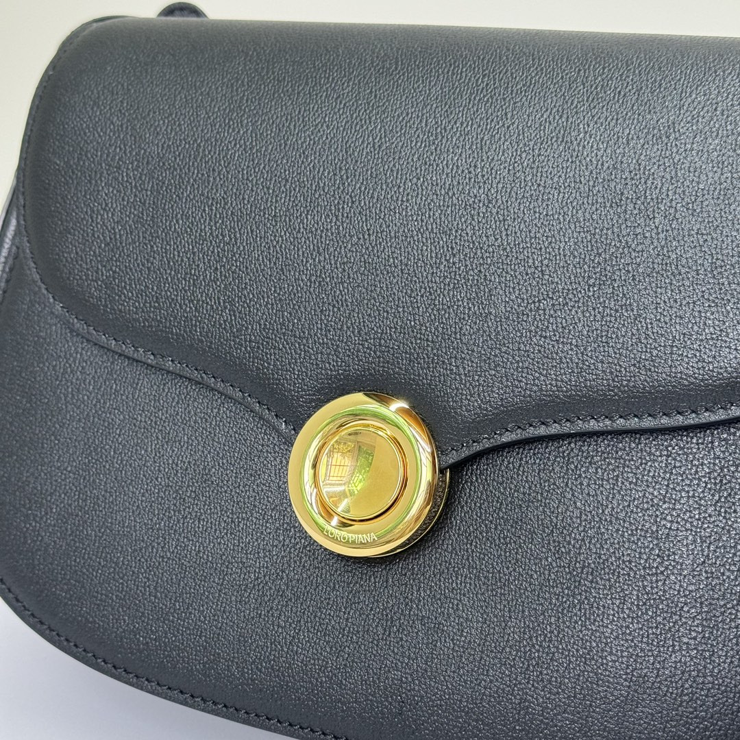 Loro Piana Small Ghiera Bag 23x16x8 cm - Image 6