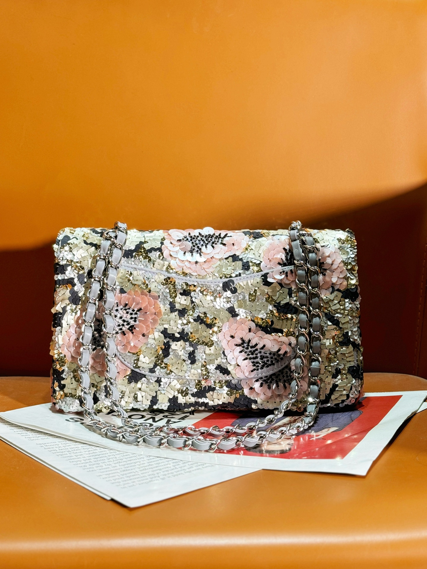 Chanel Classic Flap Bag The Métiers d'Art collection 15.5×25.5×6.5cm - Image 4