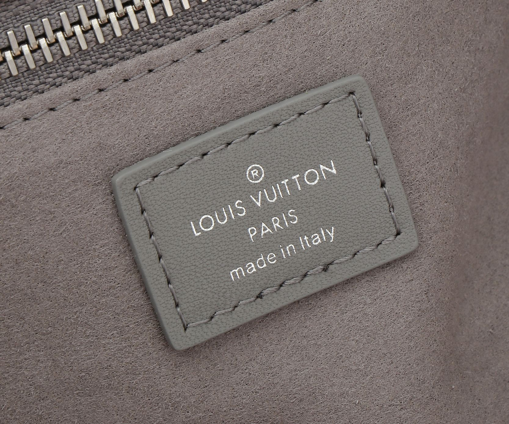 LV CarryAll Dark M12583 (39*30*15cm) - Image 16