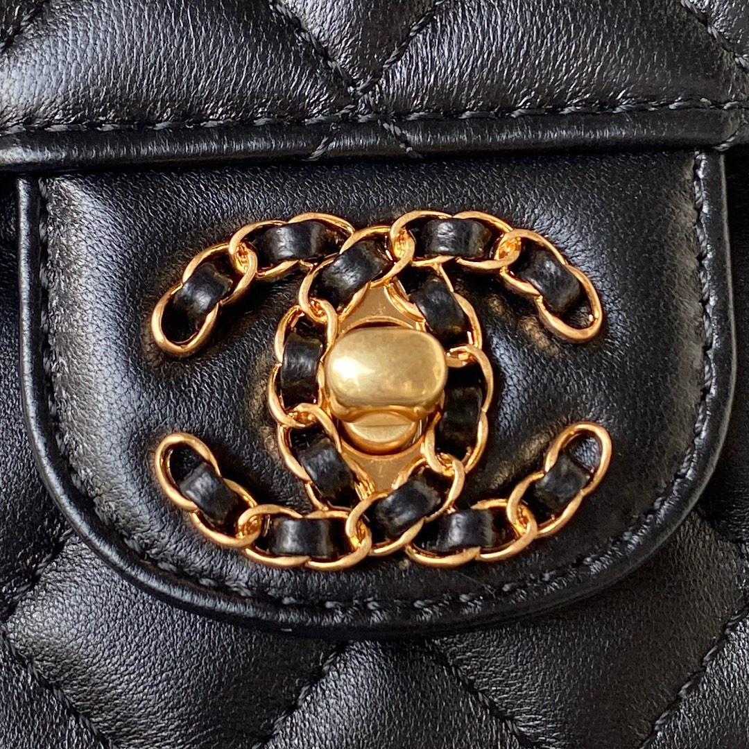 Chanel MINI CLASSIC HANDBAG WITH TOP HANDLE 12 × 20 × 6 CM - Image 7