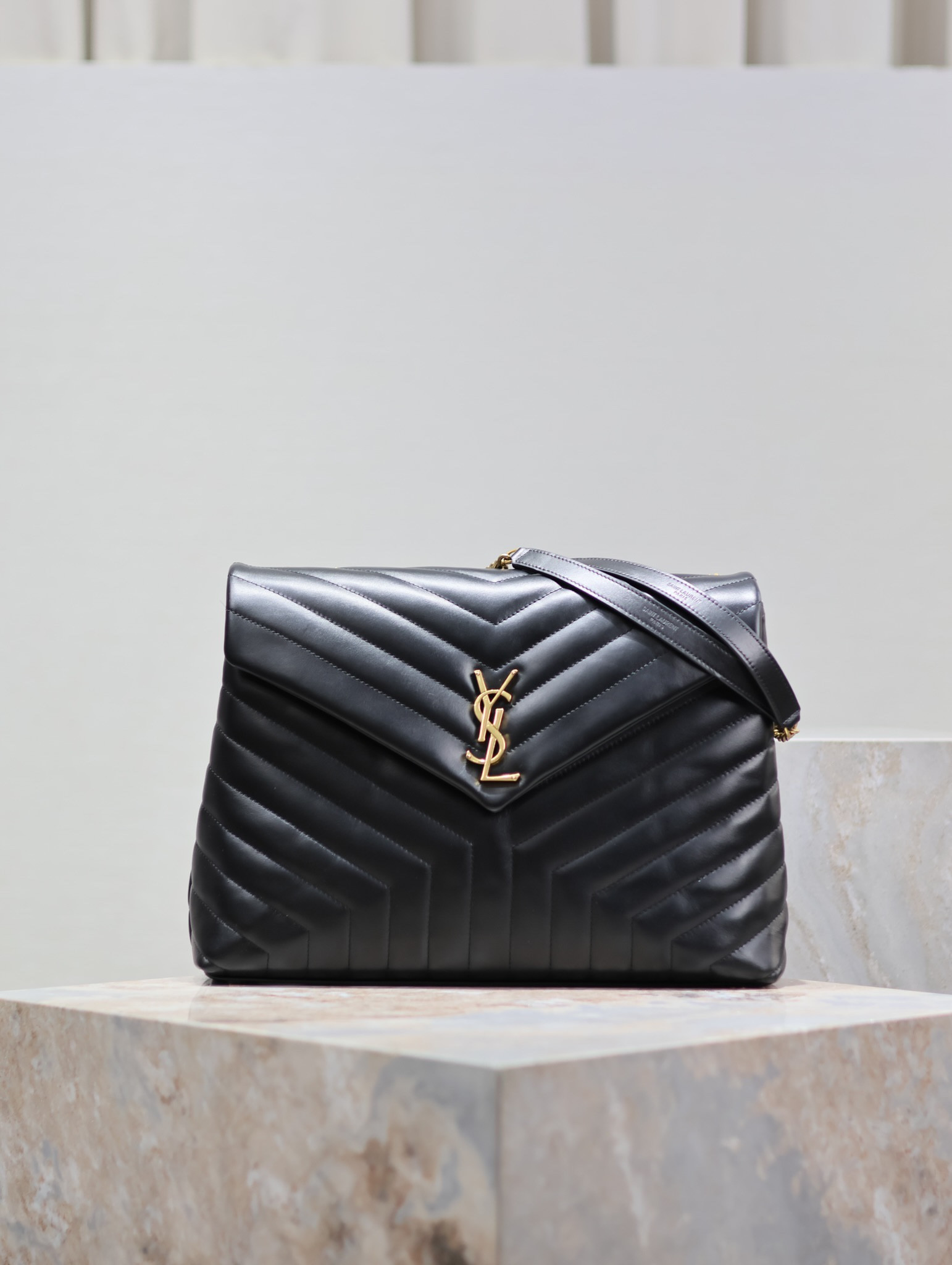 YSL LouLou 36*27*14cm - Image 2