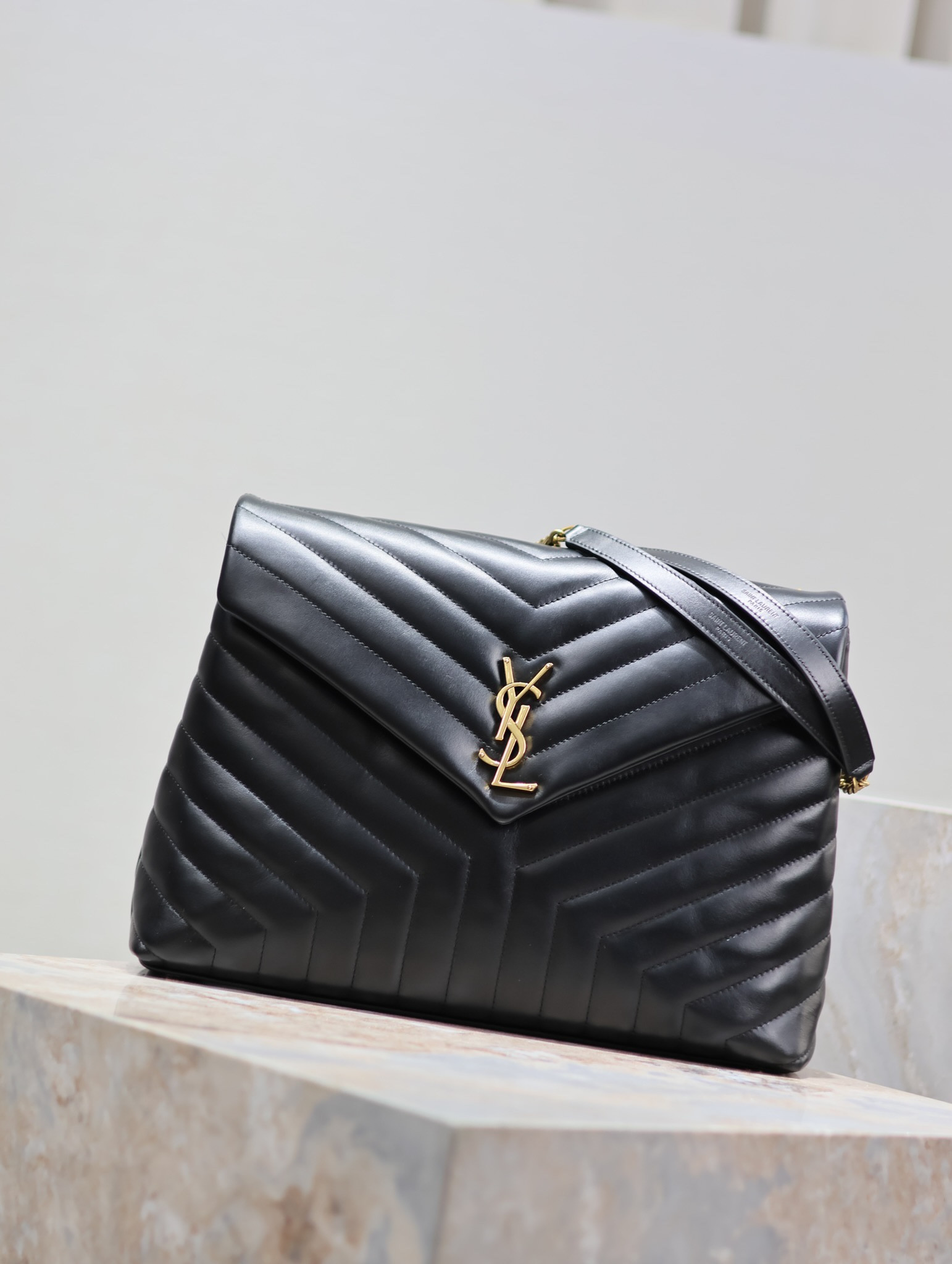 YSL LouLou 36*27*14cm - Image 3