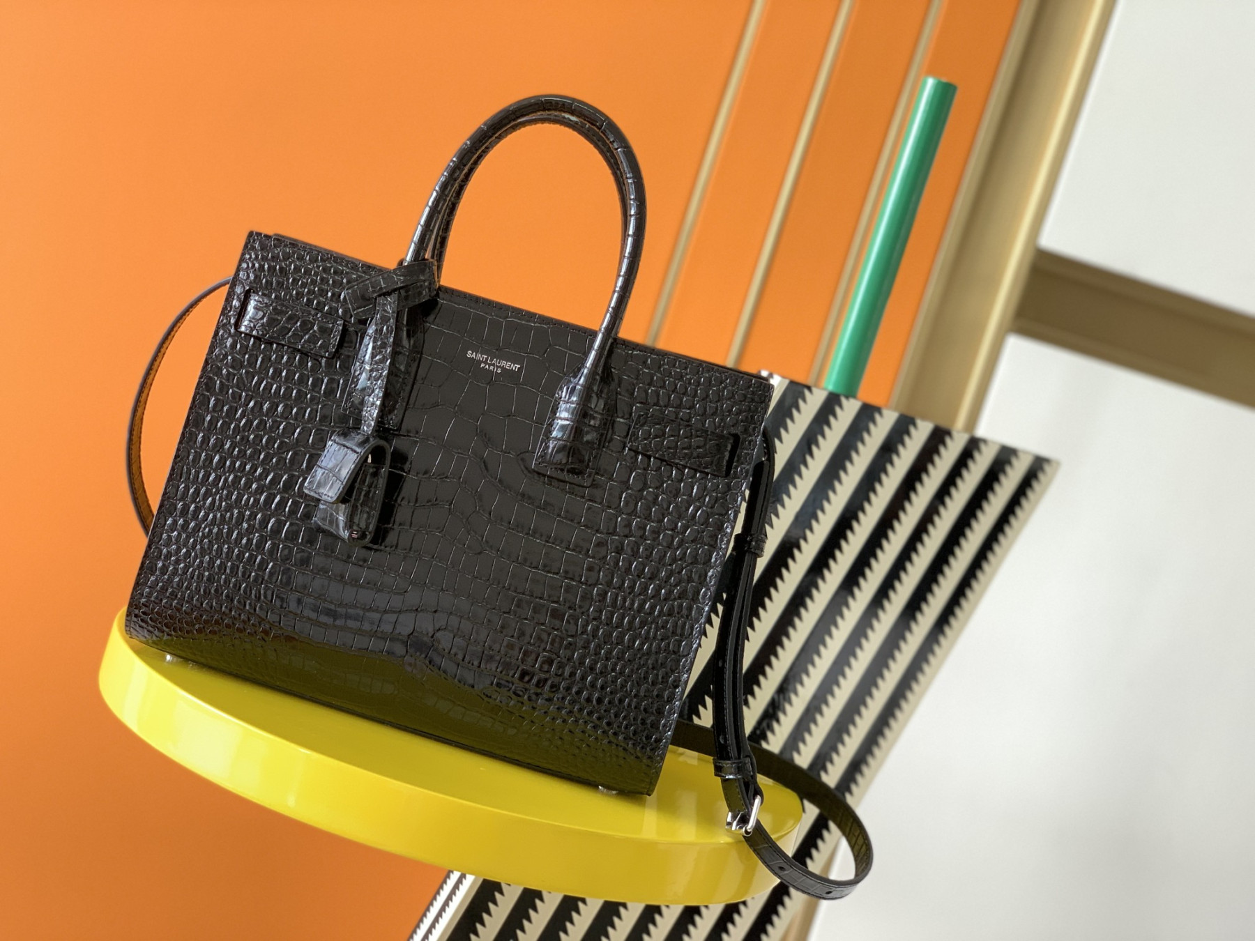 YSL SAC DE JOUR IN EMBOSSED CROCODILE LEATHER - baby 26x13.5x12.5cm - Image 2