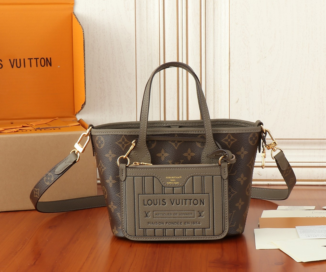 LV Neverfull Bandoulière Inside Out BB M12109 24x14x9cm - Image 2
