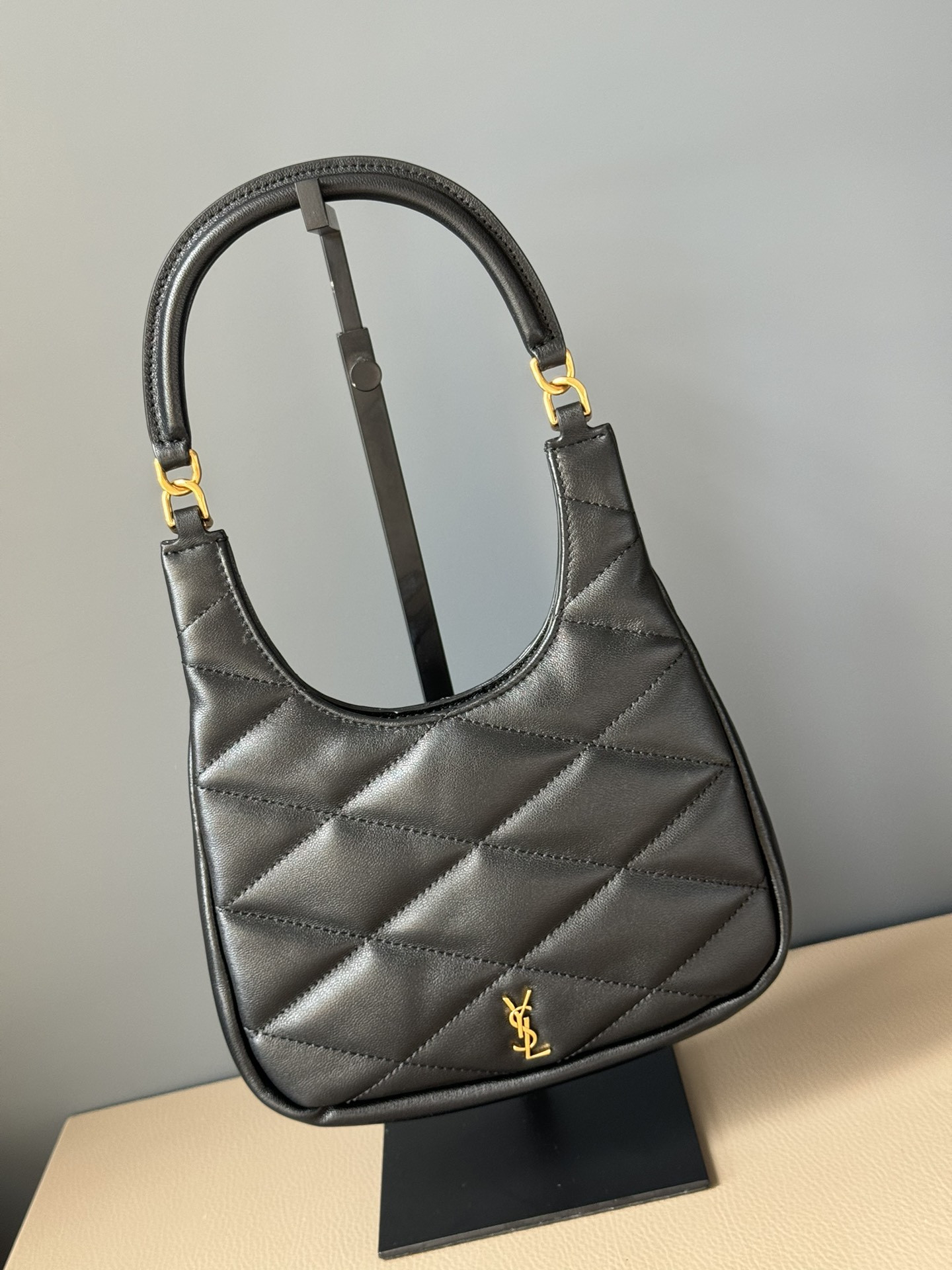 YSL SADE hobo in lambskin 19 X 21 X 4 CM