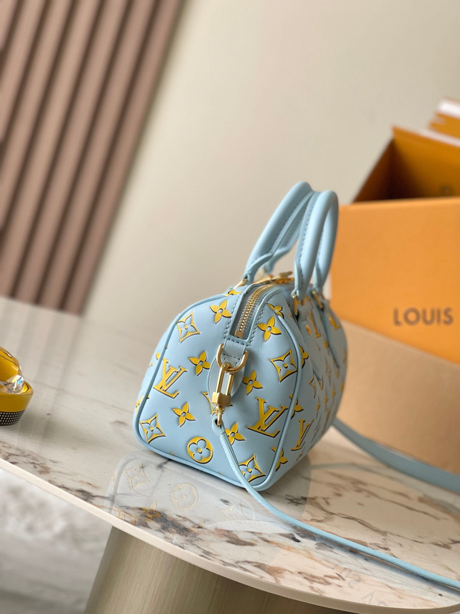 LV Speedy Bandoulière 20 M25454 20x15x12.5cm - Image 3