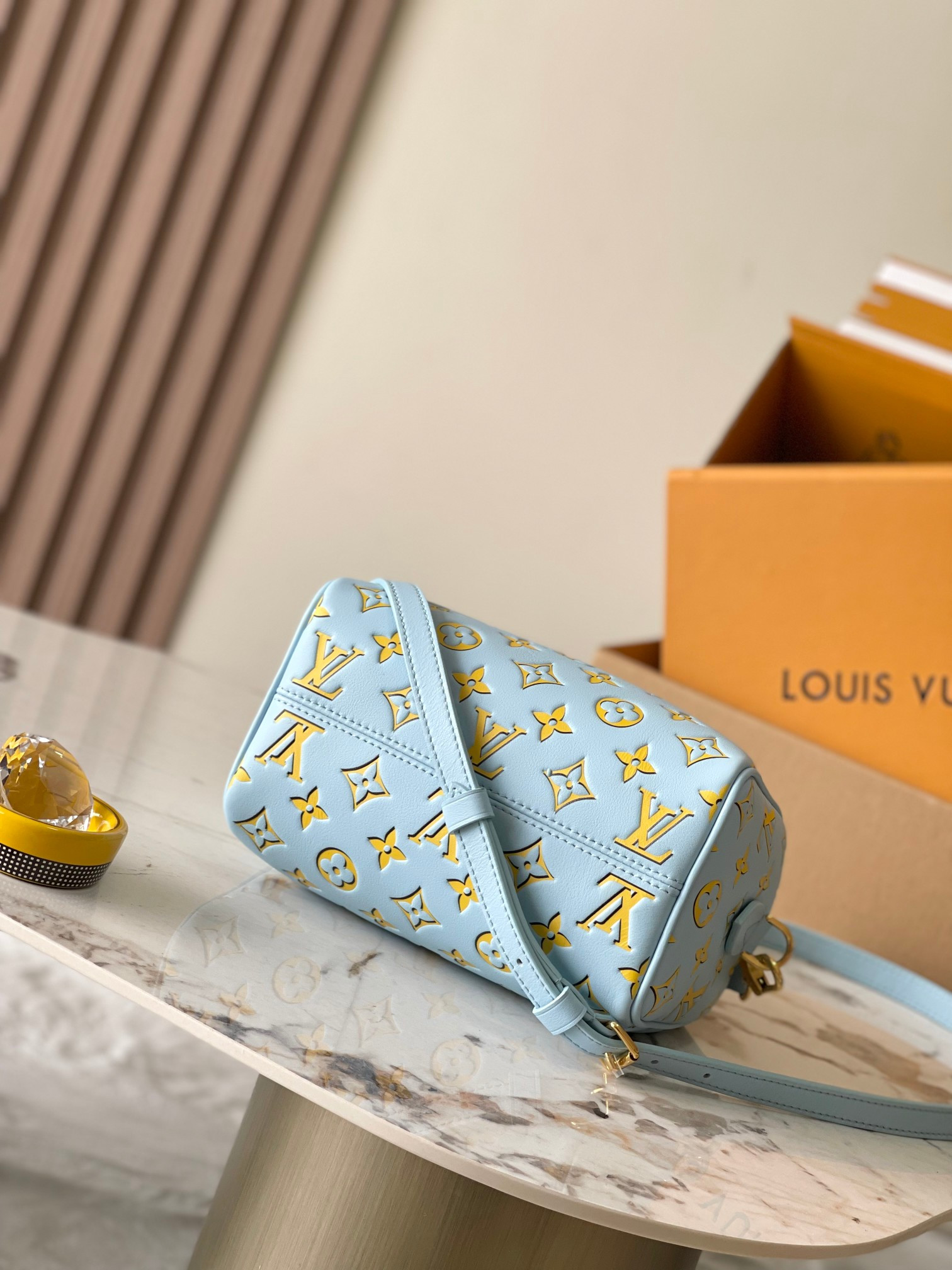 LV Speedy Bandoulière 20 M25454 20x15x12.5cm - Image 5