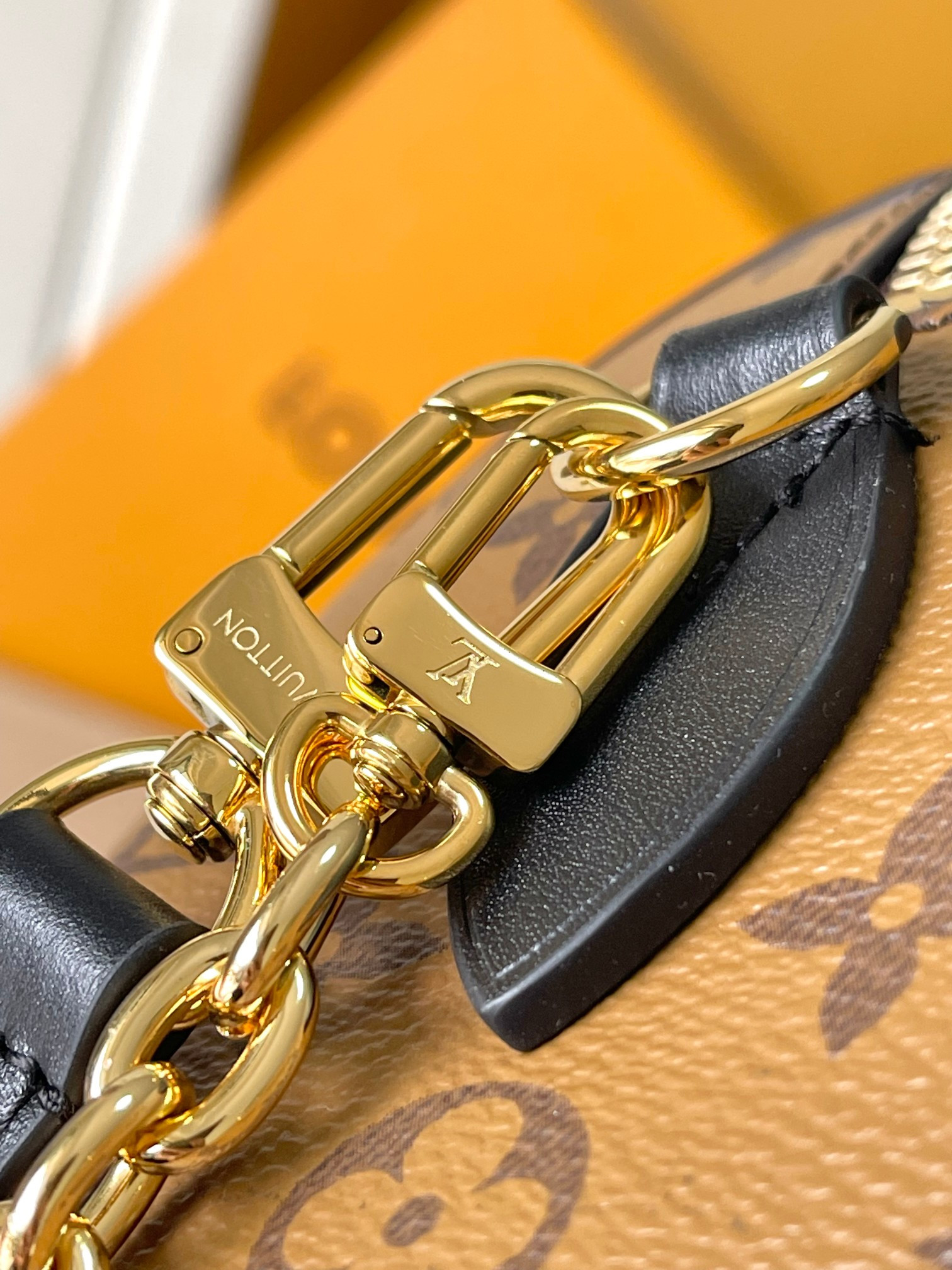 LV Speedy Trunk 20 M13146 (21*16*11cm) - Image 8