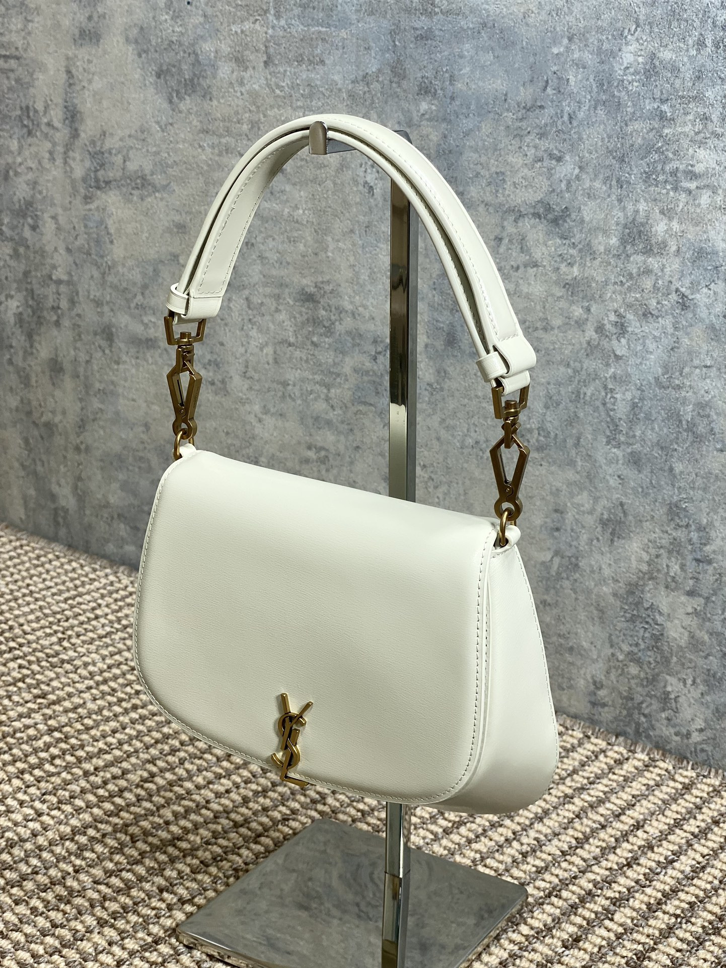 YSL VOLTAIRE TOP HANDLE in BOX SAINT LAURENT 17.5X21X8cm - Image 4