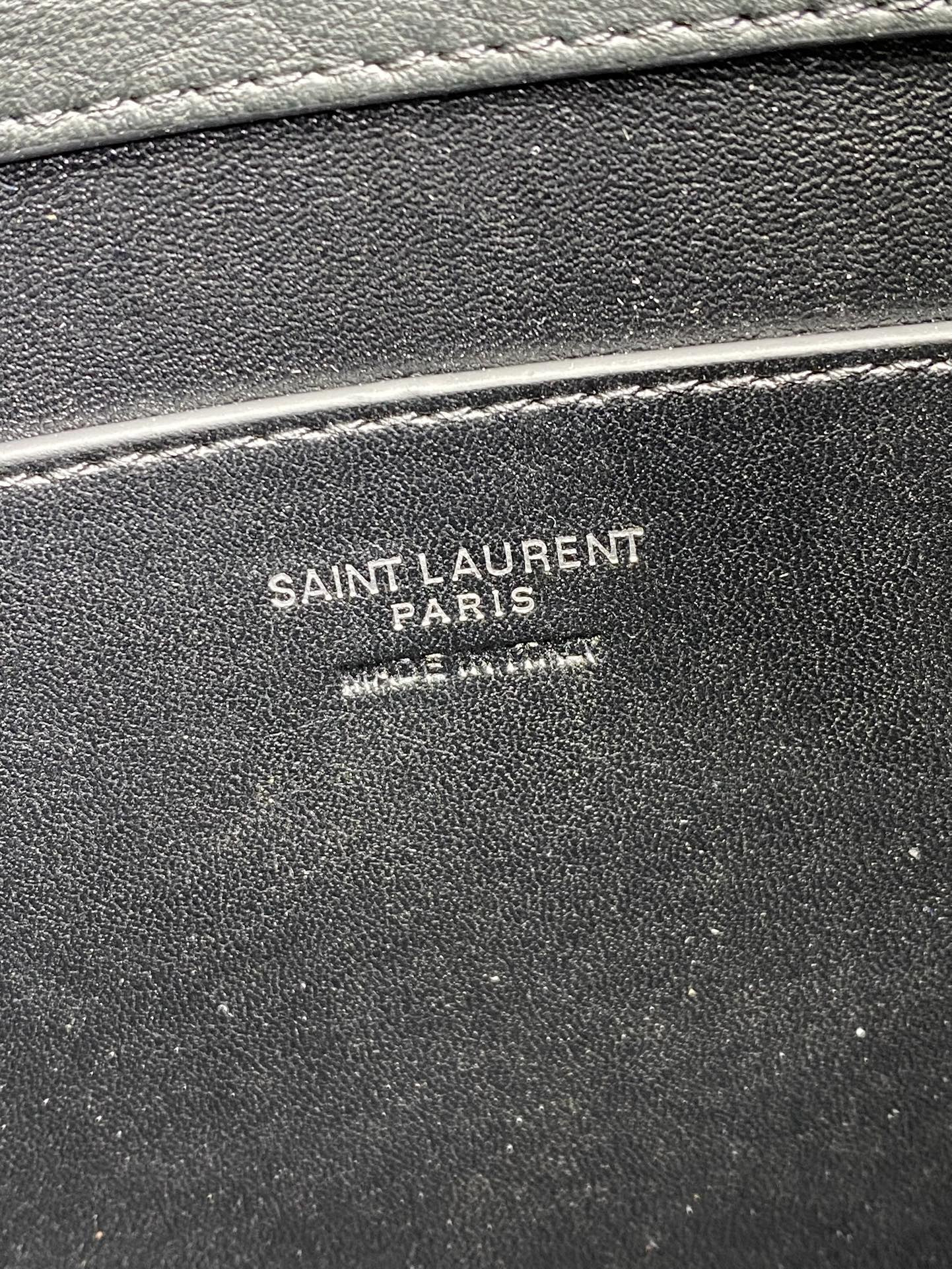YSL CASSANDRE envelope messenger in lambskin 23X16.5X6cm - Image 9