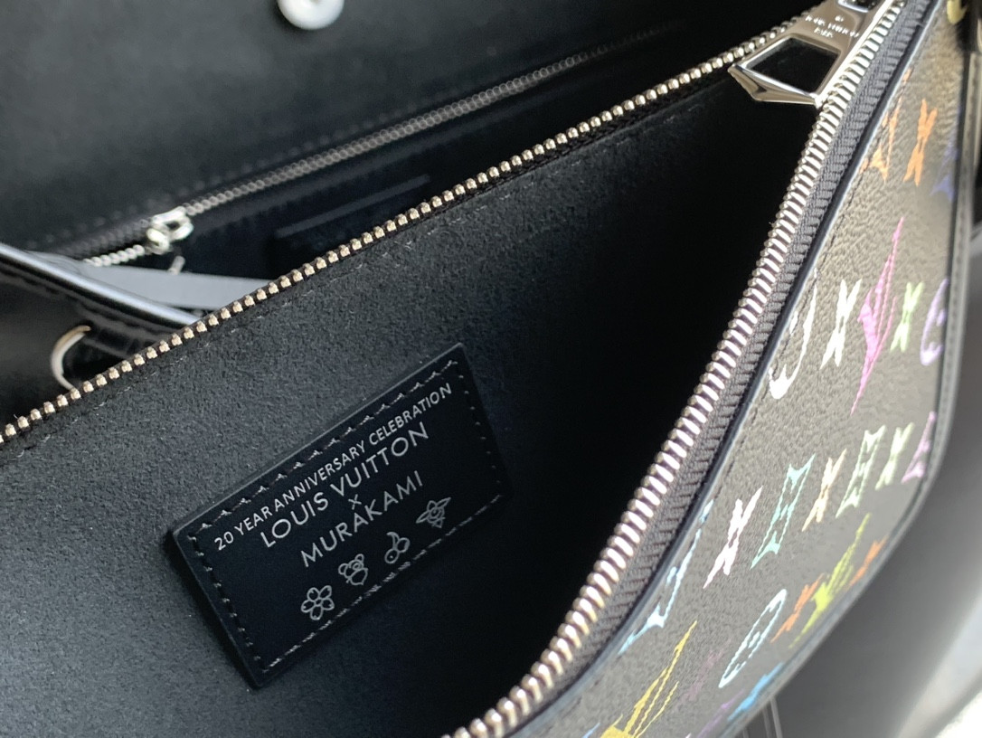 LV CarryAll Dark M13105 (39*30*15cm) - Image 7