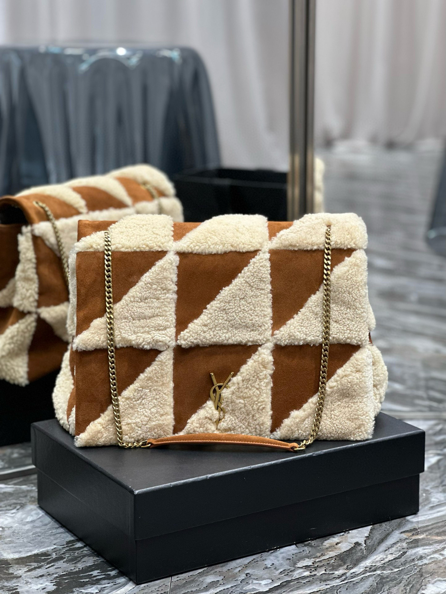 YSL Jamie Large in Suede and Shearling 38*26*12cm - Image 2