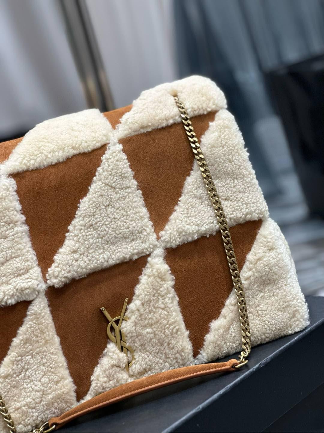 YSL Jamie Large in Suede and Shearling 38*26*12cm - Image 4