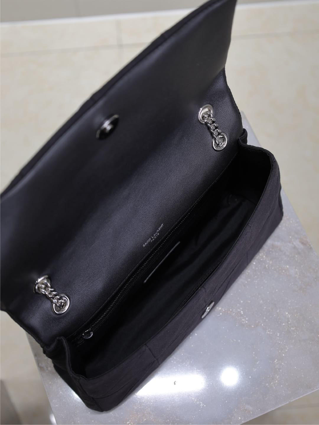 YSL Jamie Medium 25x15x7.5cm - Image 9