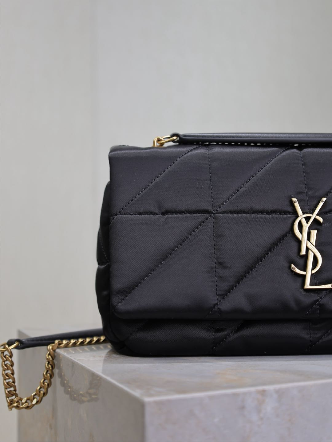 YSL Jamie Medium in Nylon 25x15x7.5cm - Image 4