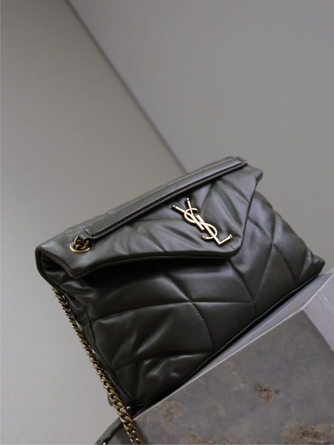 YSL LOULOU PUFFER MEDIUM IN NAPPA LEATHER 35x23x13.5cm - Image 5