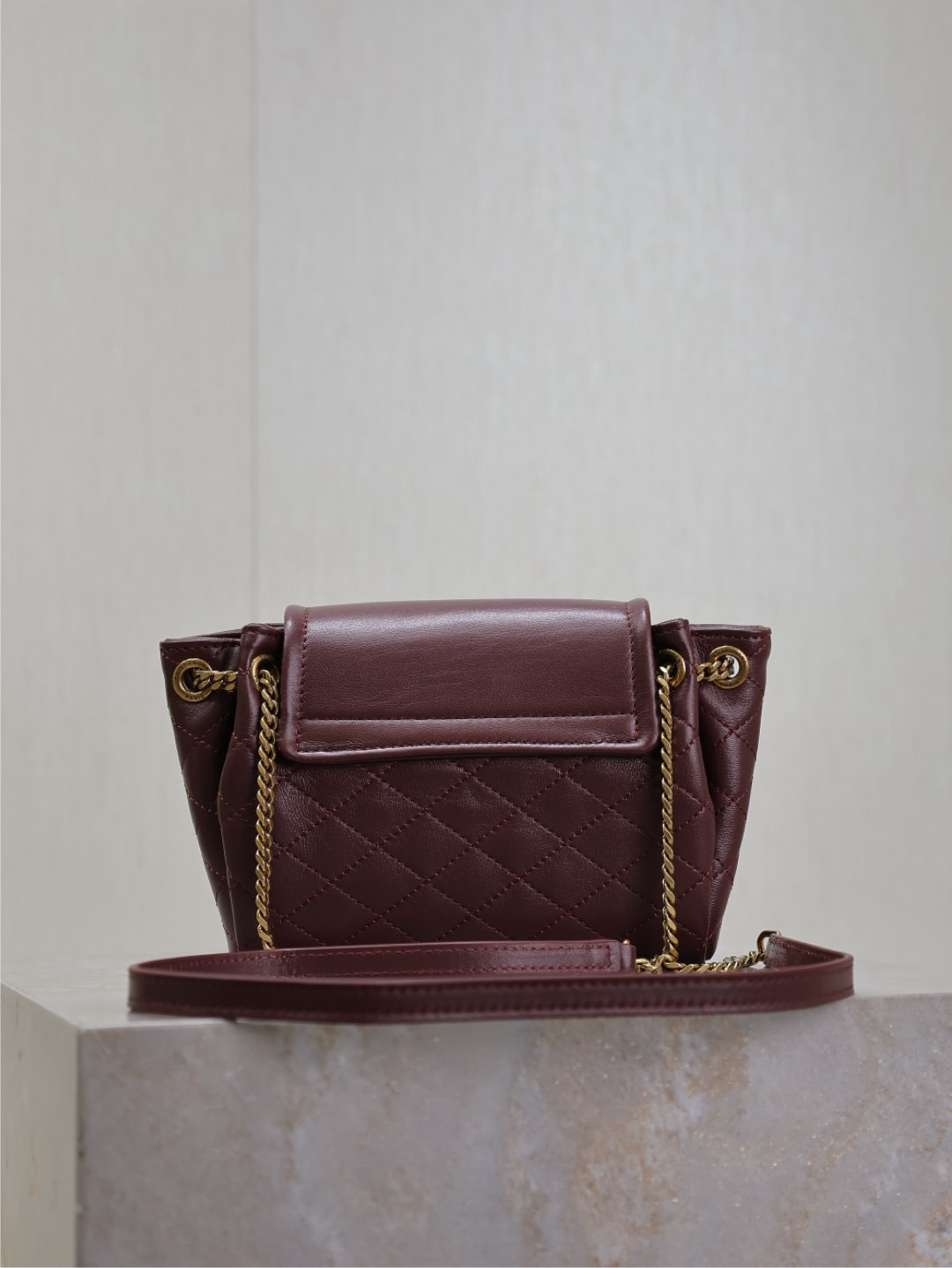 YSL Mini Nolita in lambskin 18x13x6cm - Image 7