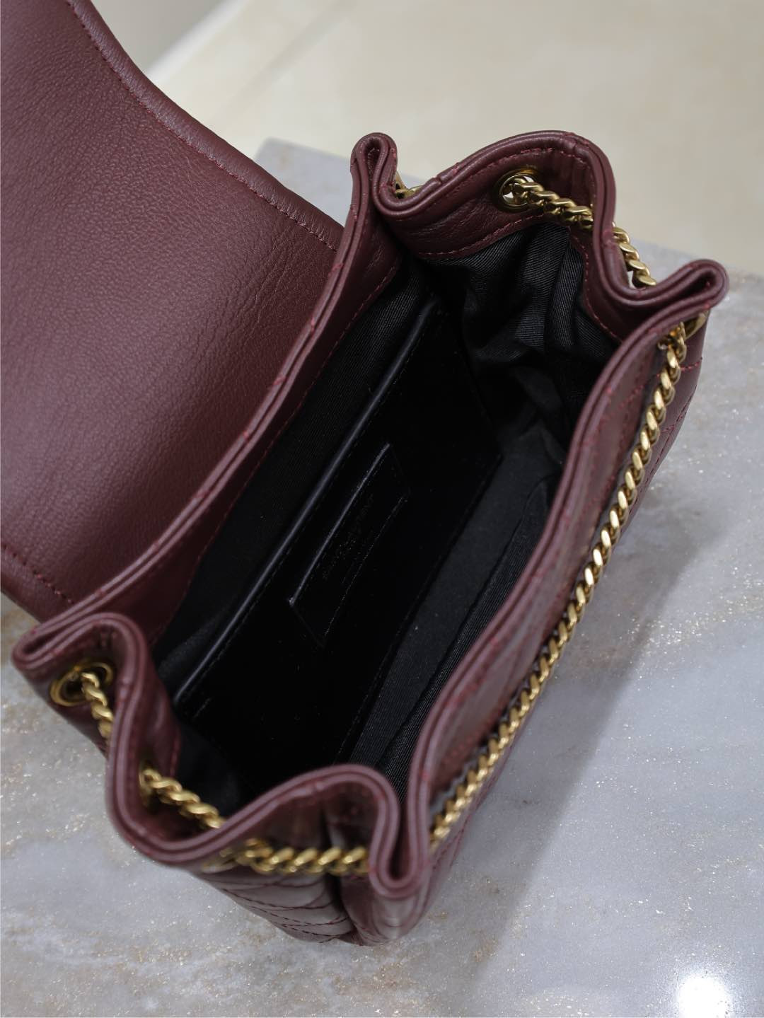 YSL Mini Nolita in lambskin 18x13x6cm - Image 9