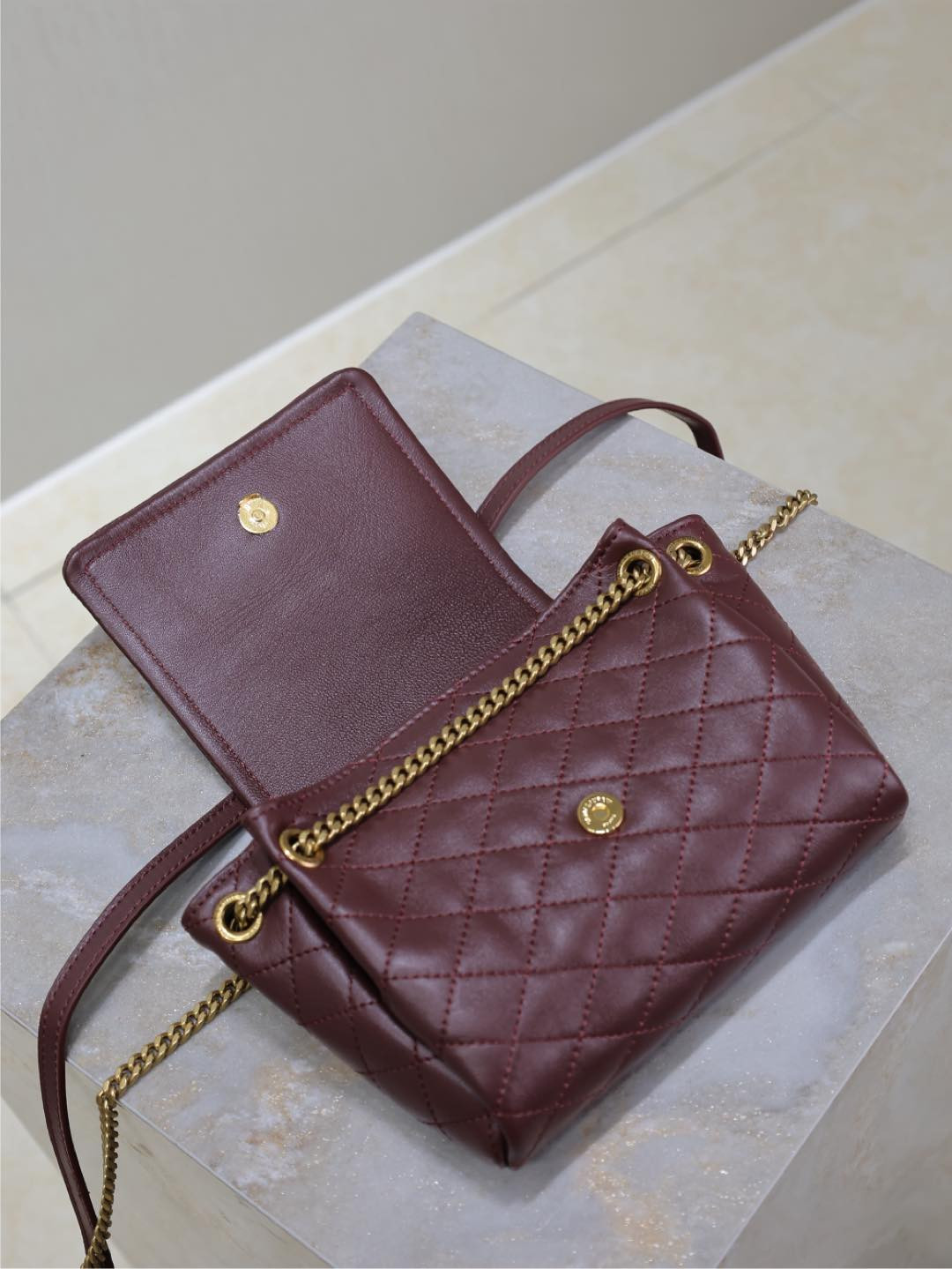YSL Mini Nolita in lambskin 18x13x6cm - Image 10
