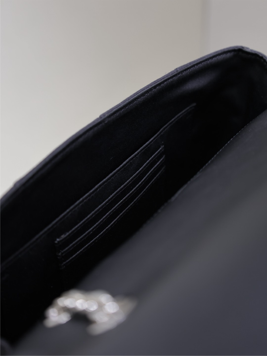 YSL Jamie Medium 25x15x7.5cm - Image 17
