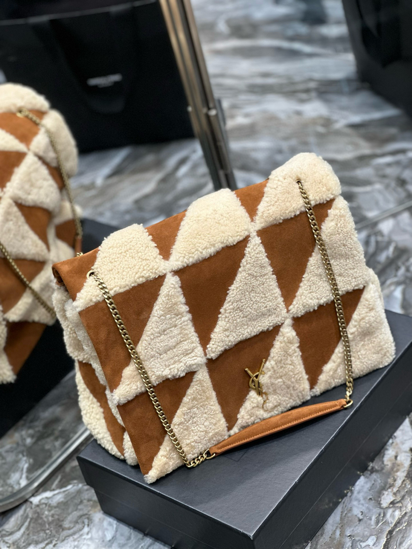 YSL Jamie Large in Suede and Shearling 38*26*12cm - Image 11