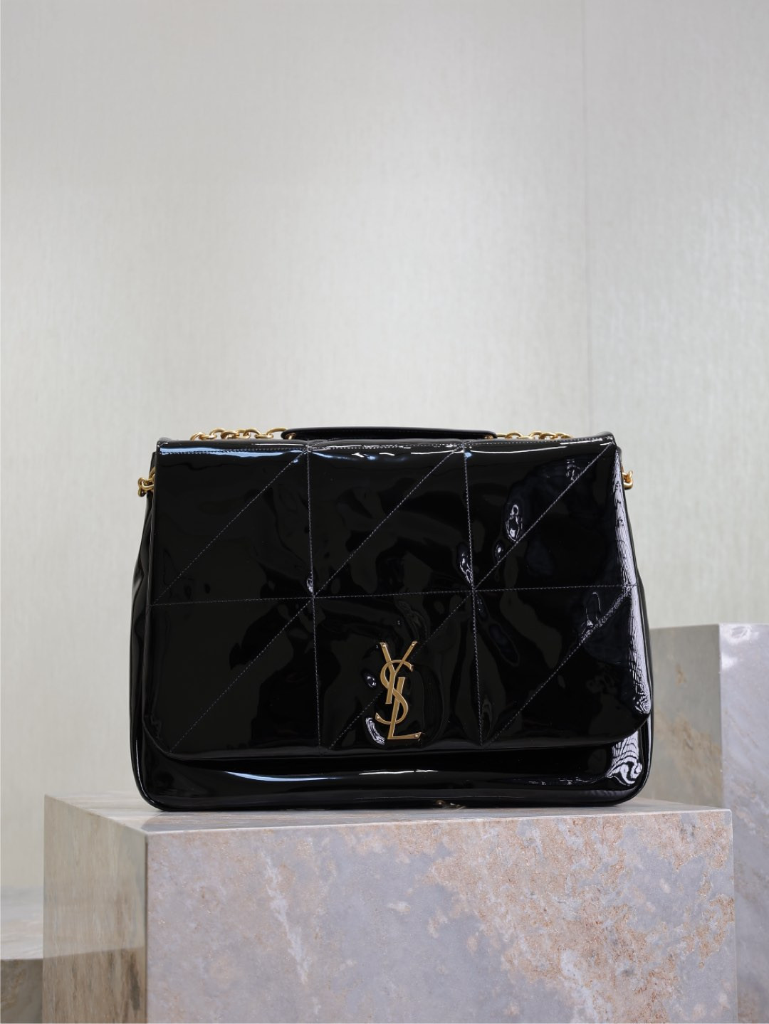YSL large jamie 4.3 in patent effect fabric