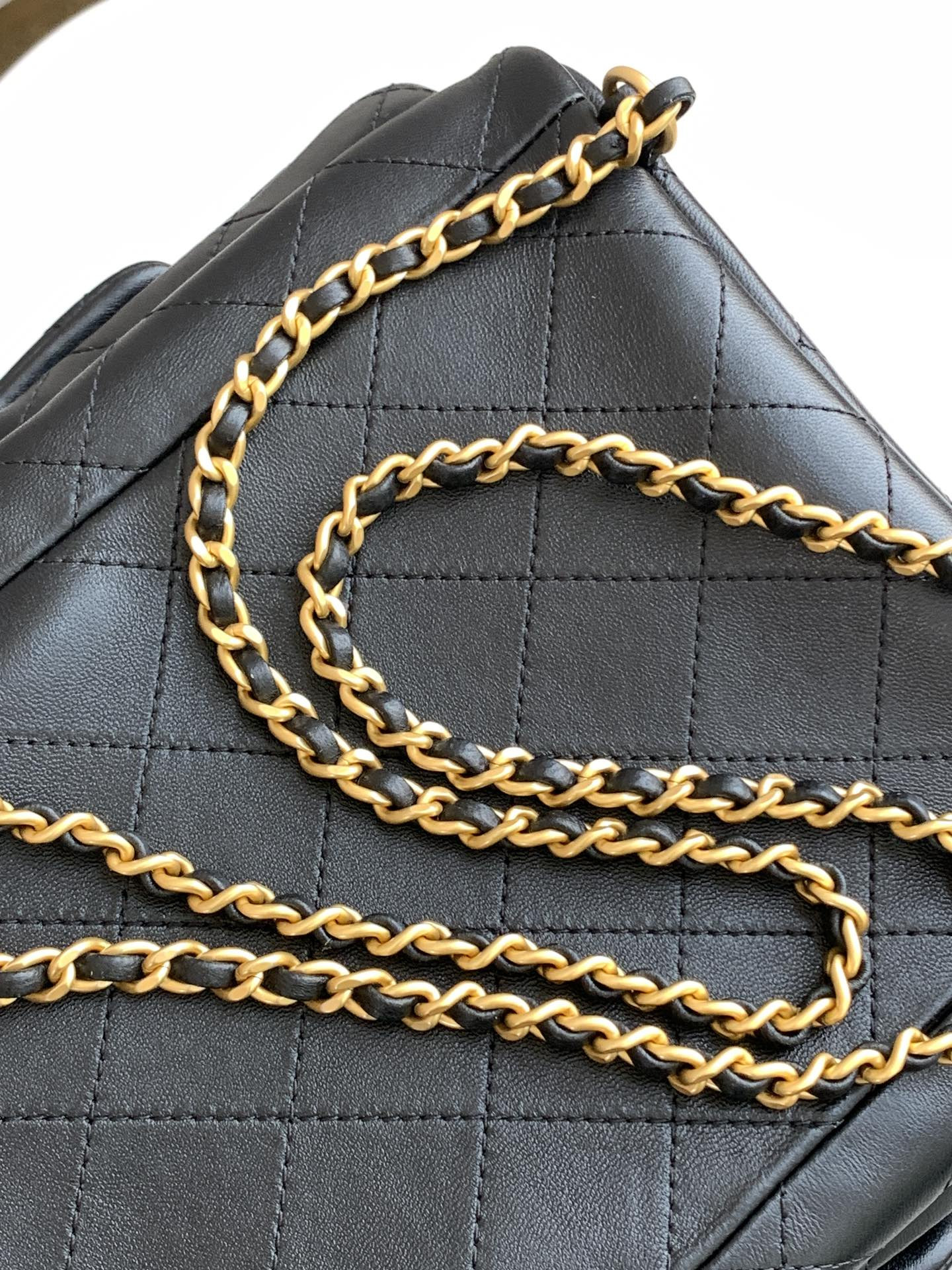 Chanel Backpack Shiny Lambskin AS5310 (24*18*7cm) - Image 8
