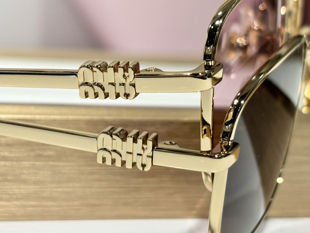Miu Miu SMU53S 52-21-140 - Image 17