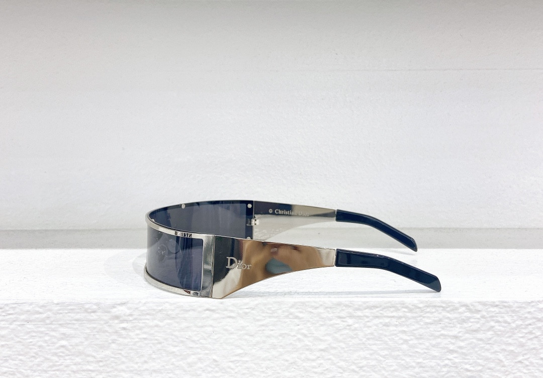 Dior Glasses PUNK 11 - Image 10
