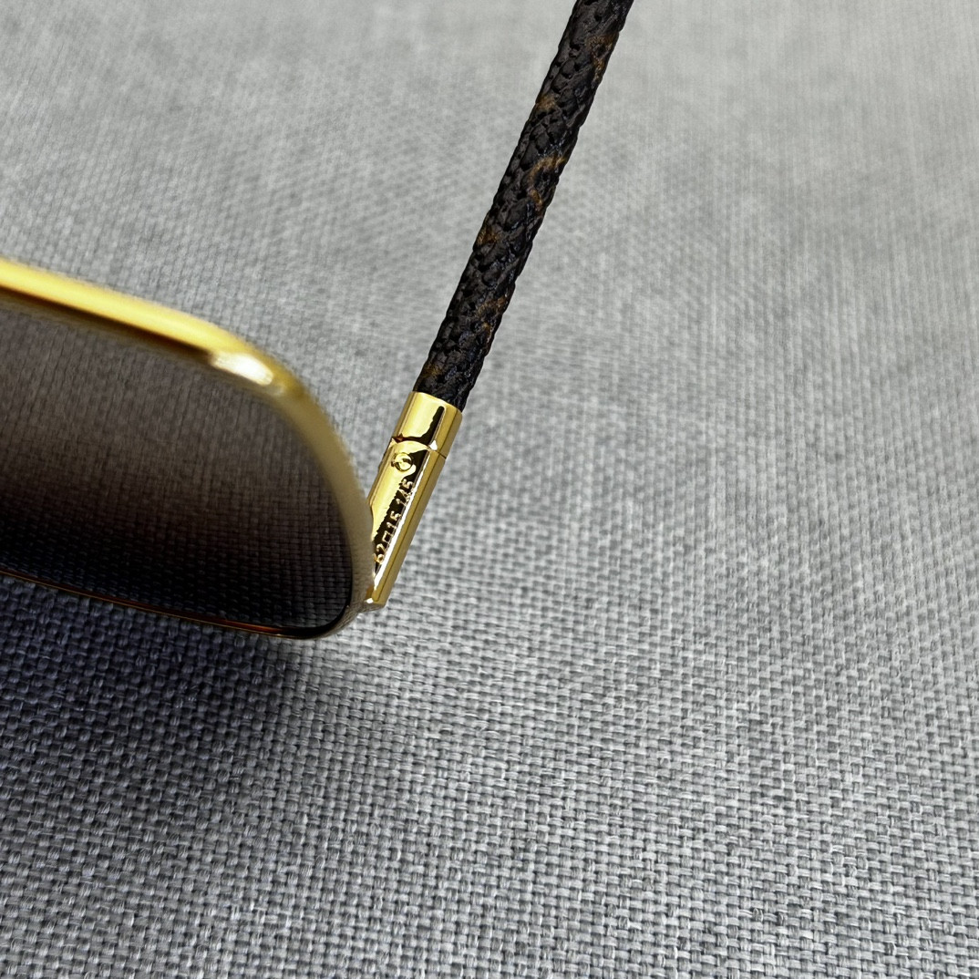 LV Glasses TV1223 62-15-145 - Image 7