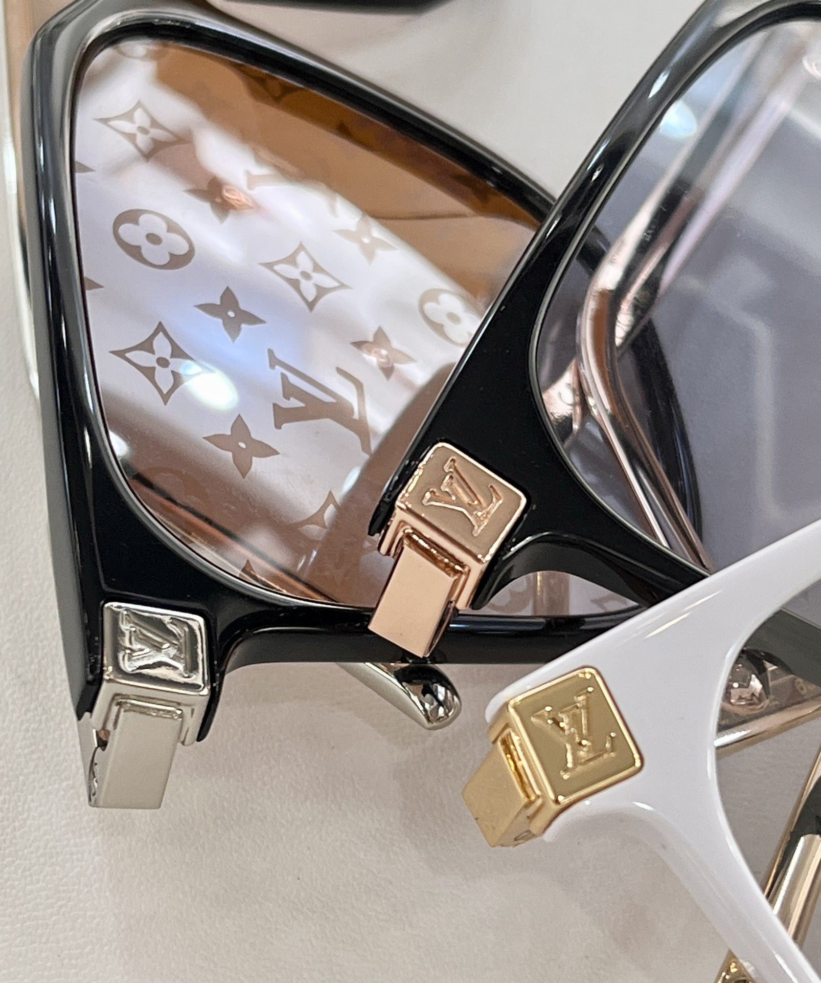LV Sunglasses Z1826 56-15-145 - Image 14